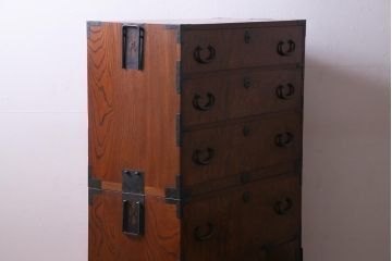 アンティーク家具　上手物!　前面ケヤキ玉杢材　黒柿材　漆塗り　三方ケヤキの高級重ね箪笥(和タンス、引き出し)