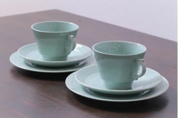 イギリスビンテージ　Woods ware(ウッズウエア)　Beryl(ベロル)　レトロなトリオ2客セット(カップ&ソーサー、プレート)(2)