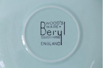 イギリスビンテージ　Woods ware(ウッズウエア)　Beryl(ベロル)　レトロなカップ&ソーサー3客セット