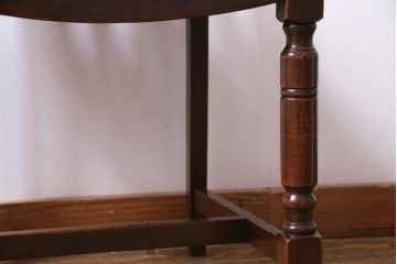 アンティーク家具　イギリスアンティーク　アールデコ様式　高級感のあるシンプルなダイニングチェア(椅子)