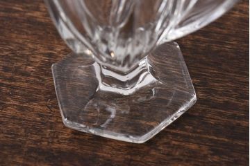 アンティーク雑貨　イギリスビンテージ　上品な雰囲気が漂うガラスピッチャー(ジャグ)