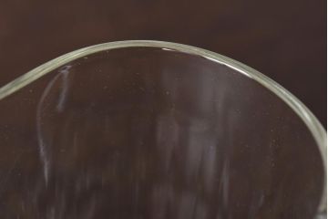 アンティーク雑貨　イギリスビンテージ　シンプルかつ上品なデザインのガラスピッチャー(ジャグ、水差し)