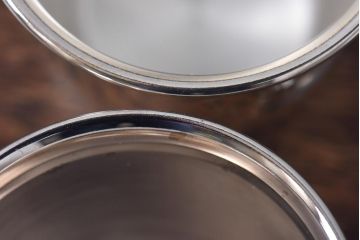 ビンテージ　シルバープレート　箱付き　アヒルが可愛らしいシッピーカップ2個セット(ベビーマグカップ)