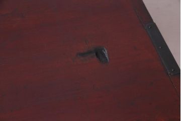 アンティーク家具　明治大正期　前面桐材　巾着金具付き　繊細な職人技が光る貫録のある松本箪笥(衣装箪笥、桐箪笥、桐たんす)