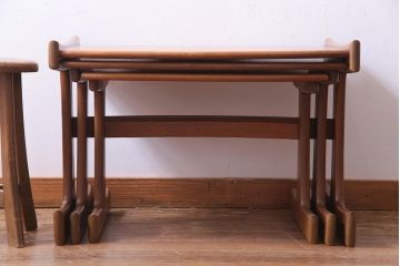 ヴィンテージ家具　北欧ビンテージ　G-PLAN(ジープラン)　Katrina (カトリーナ)シリーズ　ネストテーブル(センターテーブル)