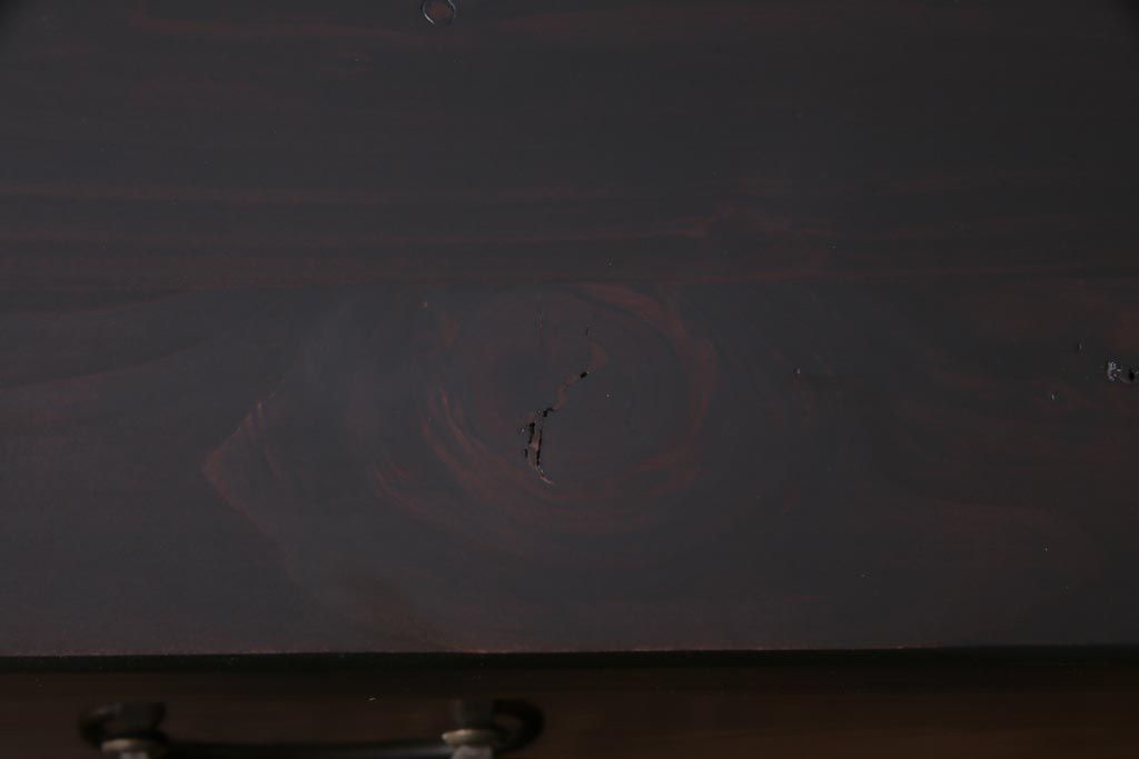 アンティーク家具　昭和初期　漆塗り　ケヤキ材　上品な和の空間を演出するリメイク箪笥ローボード(リビングボード、衣装箪笥)