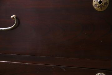 アンティーク家具　昭和初期　漆塗り　ケヤキ材　上品な和の空間を演出するリメイク箪笥ローボード(リビングボード、衣装箪笥)