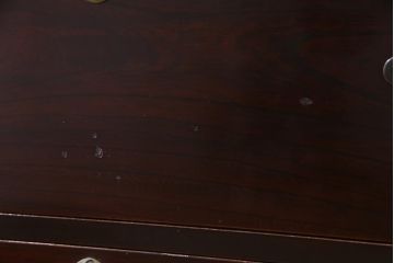 アンティーク家具　昭和初期　漆塗り　ケヤキ材　気品溢れる鉄脚リメイクの箪笥ローボード(リビングボード、衣装箪笥)