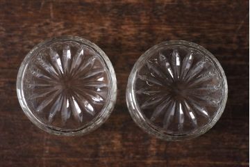 イギリスビンテージ　底面まで美しいショットグラスペア(2個セット、コップ)