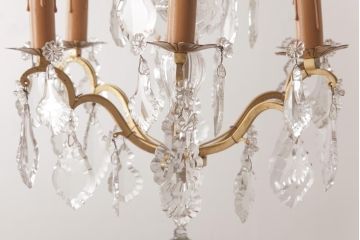 フランスアンティーク　クリスタルガラスがまばゆく煌めくシャンデリア(6灯、天井照明、吊り下げ照明)