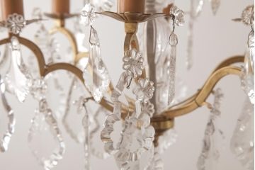フランスアンティーク　クリスタルガラスがまばゆく煌めくシャンデリア(6灯、天井照明、吊り下げ照明)