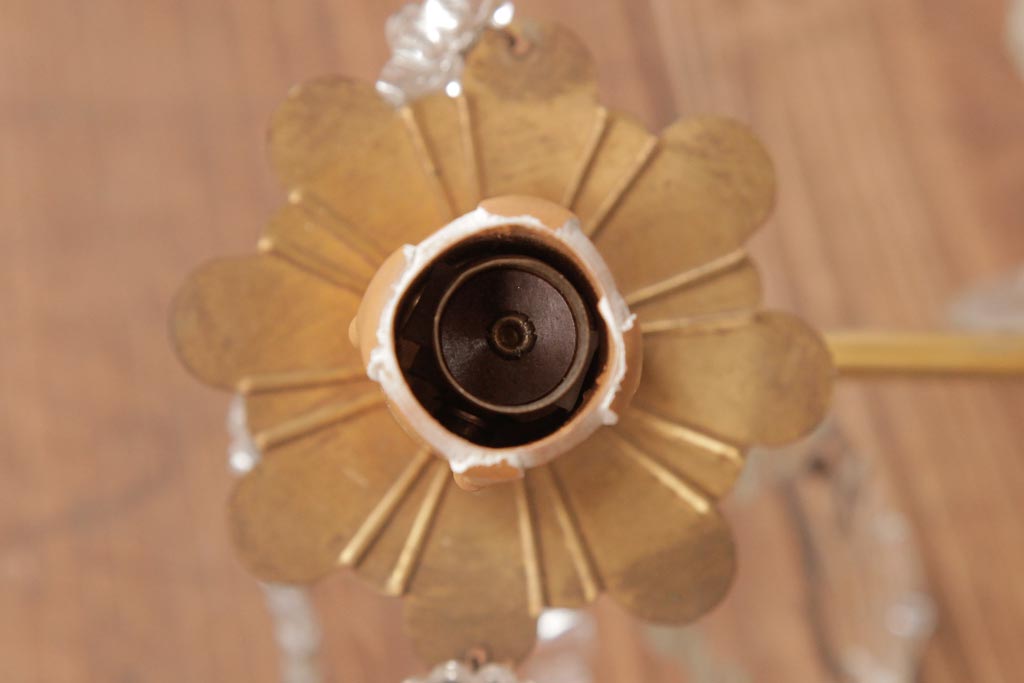 フランスアンティーク　クリスタルガラスがまばゆく煌めくシャンデリア(6灯、天井照明、吊り下げ照明)