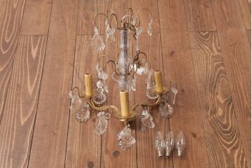 フランスアンティーク　キラキラとした輝きが美しいガラスドロップシャンデリア(3灯、天井照明、吊り下げ照明)