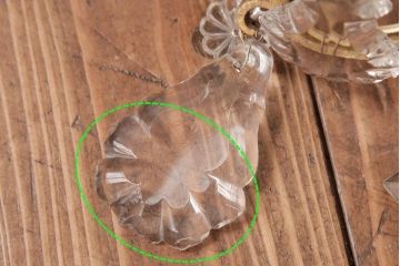 フランスアンティーク　キラキラとした輝きが美しいガラスドロップシャンデリア(3灯、天井照明、吊り下げ照明)