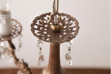 フランスビンテージ　透かし意匠が美しい!きめ細かい装飾のシャンデリア(3灯、天井照明、吊り下げ照明)