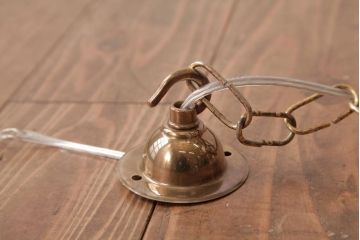 フランスビンテージ　透かし意匠が美しい!きめ細かい装飾のシャンデリア(3灯、天井照明、吊り下げ照明)