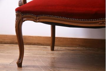 ヴィンテージ家具　フランスビンテージ　バーチ材　エレガントな存在感を放つセティ(ソファ、長椅子、ベンチ)
