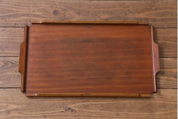 ペイント家具　北欧ビンテージ　G-PLAN(ジープラン)　Brandon(ブランドン)　柔らかな雰囲気漂うレトロモダンなサイドボード(収納棚、戸棚)