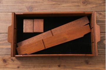 ペイント家具　北欧ビンテージ　G-PLAN(ジープラン)　Brandon(ブランドン)　柔らかな雰囲気漂うレトロモダンなサイドボード(収納棚、戸棚)