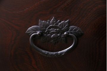 中古　国産　民芸家具　気品漂う和の空間づくりに活躍するチェスト(箪笥、和タンス、引き出し)
