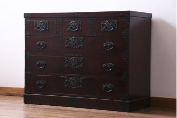 中古　国産　民芸家具　気品漂う和の空間づくりに活躍するチェスト(箪笥、和タンス、引き出し)