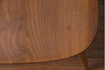 ヴィンテージ家具　イギリスビンテージ　ERCOL(アーコール)　ナチュラルな木味が魅力的なクエーカーチェア(椅子)(1)