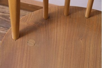 ヴィンテージ家具　イギリスビンテージ　ERCOL(アーコール)　ナチュラルな木味が魅力的なクエーカーチェア(椅子)(2)