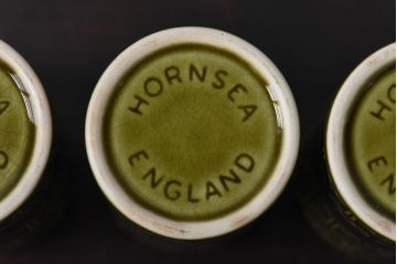 アンティーク雑貨　イギリスビンテージ　HORNSEA(ホーンジー)　HEIRLOOM(エアルーム)　トールタイプのスパイスジャー3個セット(調味料入れ)
