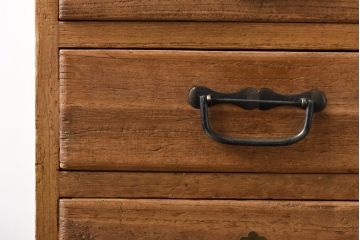 レトロ家具　昭和レトロ　桐材　真鍮金具　櫛型の真鍮引手が味のあるシンプルな小引き出し(小物収納)(1)