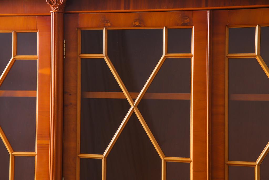 中古　イギリス輸入家具　エドワーディアン様式　存在感のある4枚扉のブックケース(キャビネット、飾り棚、本箱)