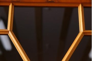 中古　イギリス輸入家具　エドワーディアン様式　存在感のある4枚扉のブックケース(キャビネット、飾り棚、本箱)