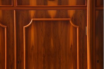 中古　イギリス輸入家具　エドワーディアン様式　存在感のある4枚扉のブックケース(キャビネット、飾り棚、本箱)