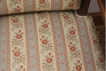 中古　神戸洋家具　永田良介商店　あたたかな雰囲気が魅力的なアームソファ(一人掛け)(定価約30万円)