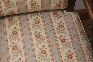 中古　神戸洋家具　永田良介商店　あたたかな雰囲気が魅力的なアームソファ(一人掛け)(定価約30万円)(1)