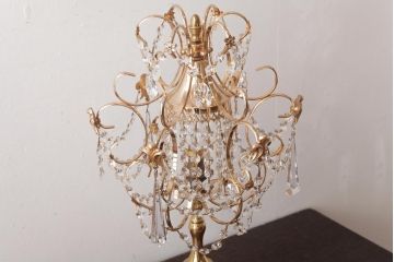 中古　海外製　豪華なガラスドロップのテーブルランプ(スタンドライト、卓上照明)