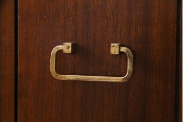 イギリスビンテージ　北欧家具　G-PLAN(ジープラン)　品のある大人の雰囲気漂うBBシリーズのサイドボード(収納棚、引き出し、リビングボード)