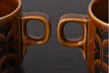 イギリスビンテージ　HORNSEA(ホーンジー)　HEIRLOOM(エアルーム)　カップ&ソーサー2客セット(洋食器)
