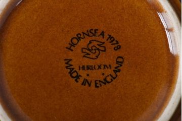 イギリスビンテージ　HORNSEA(ホーンジー)　HEIRLOOM(エアルーム)　カップ&ソーサー3客セット(洋食器)