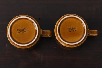 イギリスビンテージ　HORNSEA(ホーンジー)　HEIRLOOM(エアルーム)　カップ&ソーサー2客セット(洋食器)(3)