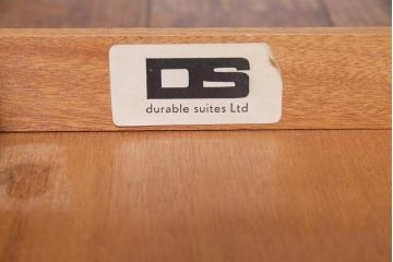 ヴィンテージ家具　北欧ビンテージ　チーク材　木のぬくもり感じるスクエアモチーフのワークデスク(両袖机、在宅ワーク、在宅用)