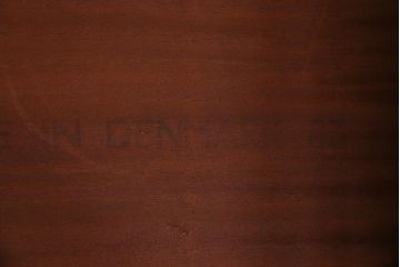 ヴィンテージ家具　北欧ビンテージ　デンマーク　TRIOH社　チーク材　ぬくもり感じる木肌が魅力的なセンターテーブル(ローテーブル)