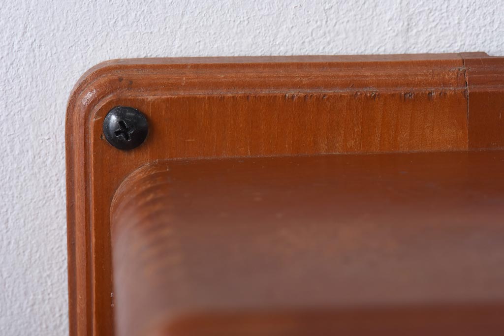 アンティーク雑貨　昭和レトロ　昔懐かしい空間を演出するデルビル磁石式の壁掛け電話機(ディスプレイ)