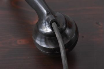 アンティーク雑貨　昭和レトロ　昔懐かしい空間を演出するデルビル磁石式の壁掛け電話機(ディスプレイ)