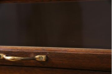 アンティーク家具　イギリスアンティーク　オーク材　2種類の引き出しが便利な薄型シャツケース(チェスト、ドロワー、引き出し)
