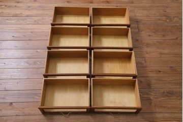 ビンテージ家具　イギリスアンティーク　オーク材　引き戸付きのレトロな薄型シャツケース(チェスト、ドロワー、引き出し)(2)