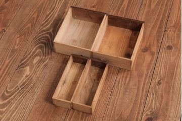 レトロ家具　昭和レトロ　桑・栗材　渋い色味が素敵な小さな小引き出し(小物収納)