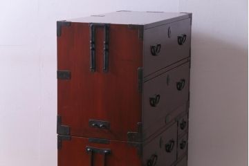 アンティーク家具　和製アンティーク　上手物!　漆　溜塗り　シックな雰囲気が漂う松本衣装箪笥(重ね箪笥、和タンス)