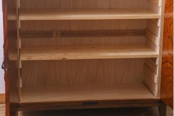 当店リメイク家具　伝統民芸　岩谷堂箪笥　2wayが便利な脚付サイドボード(衣装箪笥、引き出し、収納棚)