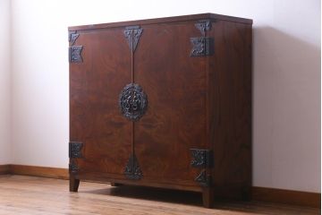 当店リメイク家具　伝統民芸　岩谷堂箪笥　2wayが便利な脚付サイドボード(衣装箪笥、引き出し、収納棚)