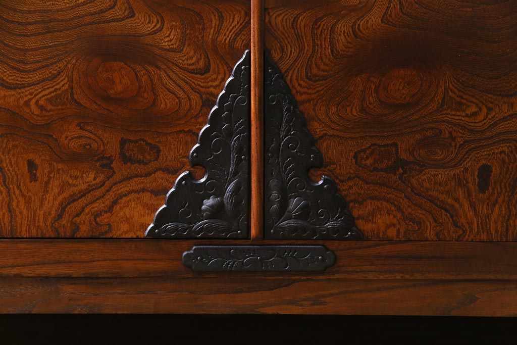 当店リメイク家具　伝統民芸　岩谷堂箪笥　2wayが便利な脚付サイドボード(衣装箪笥、引き出し、収納棚)